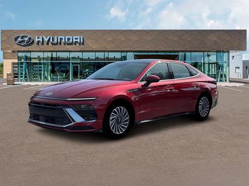 New 2026 Hyundai Sonata Limited FWD image 2