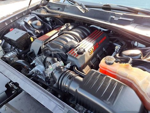 Used 2016 Dodge Challenger SRT w/ Technology Group RWD image 30