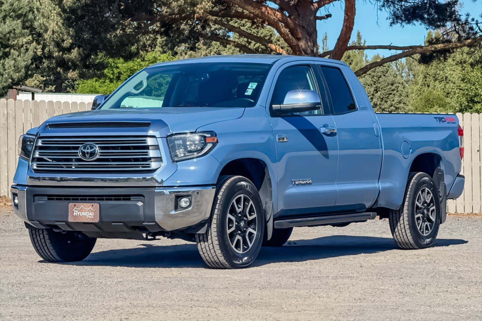 Used 2021 Toyota Tundra Limited w/ Limited Premium Package AWD/4WD image 8