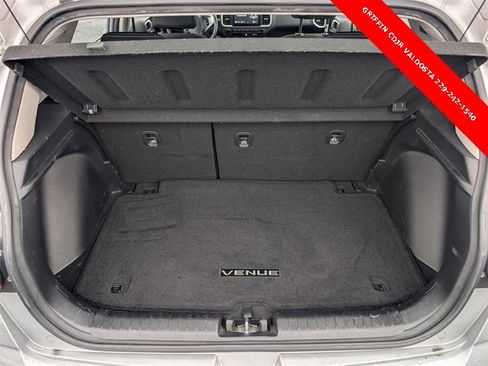 Used 2022 Hyundai Venue SEL w/ Cargo Package image 14