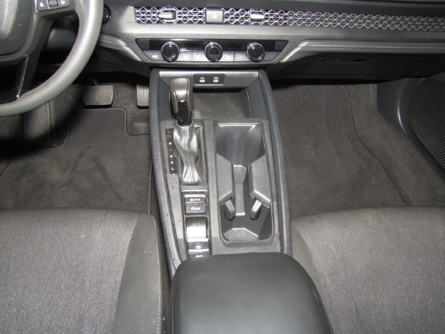 Certified 2023 Honda Accord EX image 38
