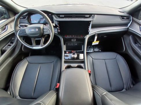 New 2026 Jeep Grand Cherokee Limited AWD/4WD image 18