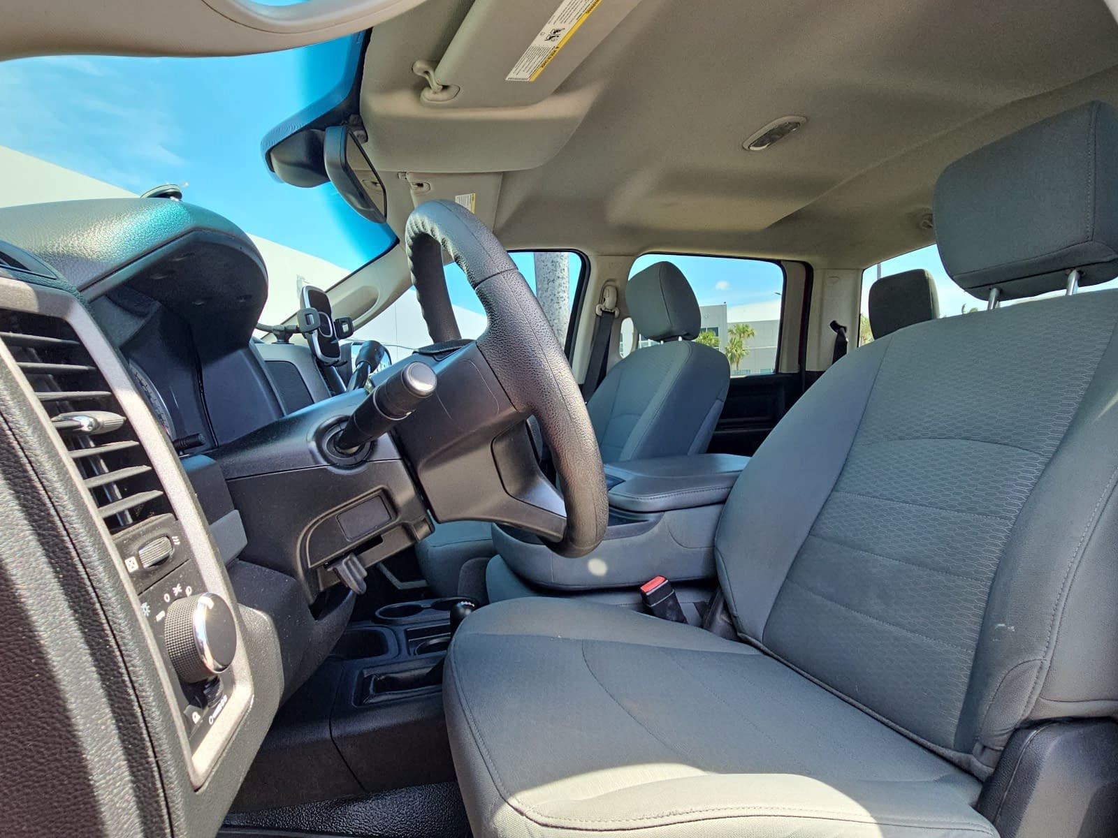 Used 2018 RAM 2500 Tradesman w/ Chrome Appearance Group AWD/4WD image 13