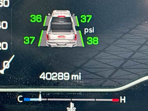 Certified 2022 GMC Sierra 1500 AT4 w/ Technology Package image 13