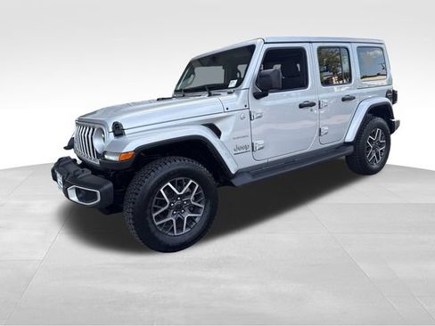 Used 2024 Jeep Wrangler Unlimited Sahara AWD/4WD image 1