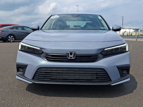 Used 2024 Honda Civic Touring image 2