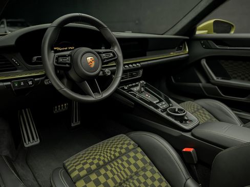 Used 2026 Porsche 911 Carrera GTS RWD image 2