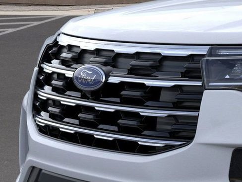 New 2026 Ford Explorer Active w/ Active Comfort Package image 17