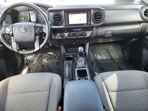 Used 2022 Toyota Tacoma SR image 23