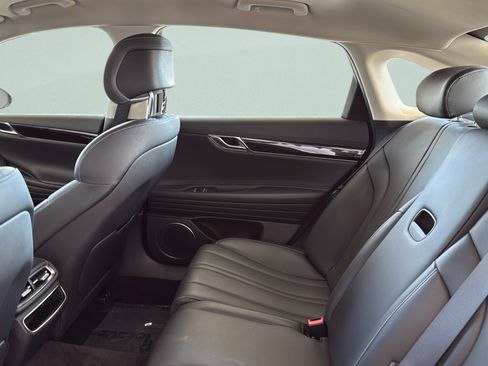 Used 2023 Genesis G80 2.5T RWD image 22
