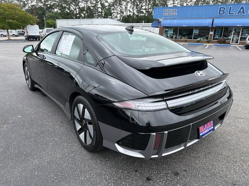 Used 2024 Hyundai Ioniq 6 SE RWD image 5