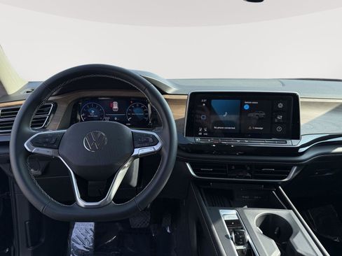 New 2026 Volkswagen Atlas SE image 12