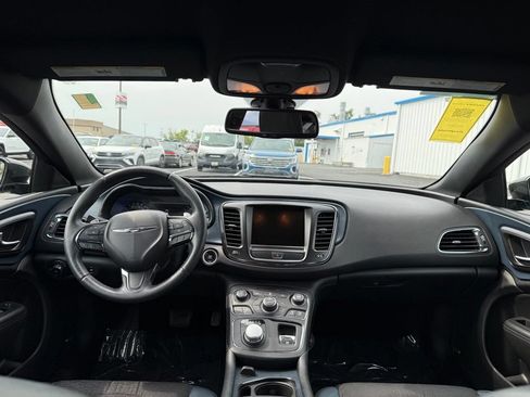 Used 2016 Chrysler 200 S w/ Navigation & Sound Group I FWD image 8
