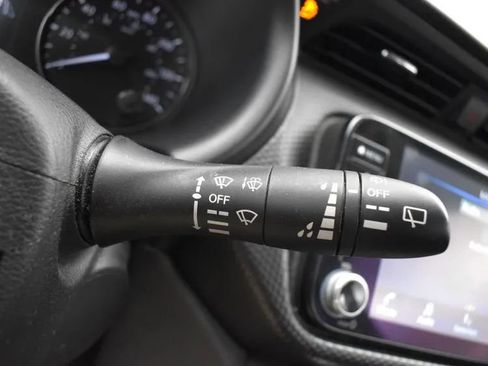 Used 2023 Nissan Kicks SV image 25