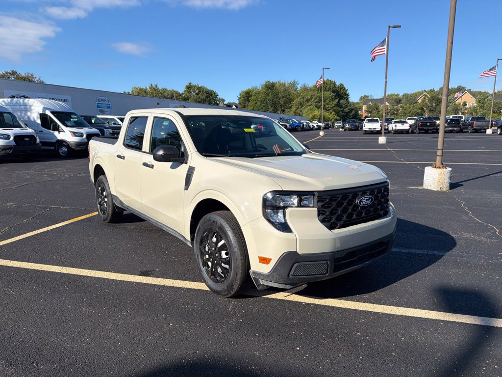 Used 2025 Ford Maverick XL w/ 4K Tow Package AWD/4WD image 3