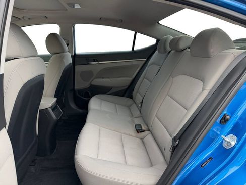 Used 2018 Hyundai Elantra Value Edition FWD image 19