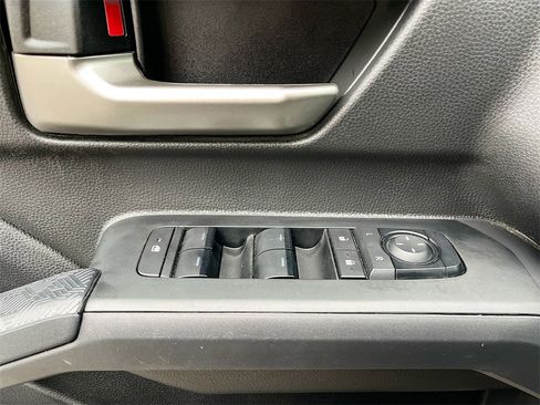 Used 2024 Toyota Tacoma TRD Sport image 17