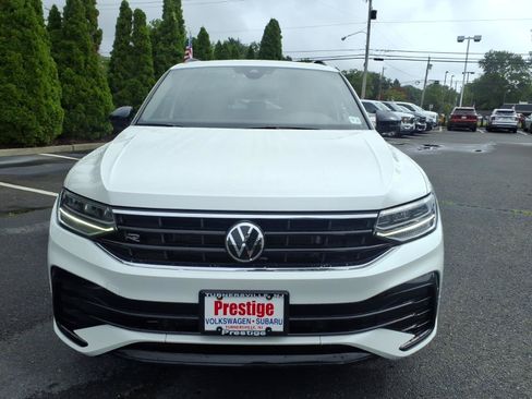 Certified 2023 Volkswagen Tiguan SE R-Line AWD/4WD image 6