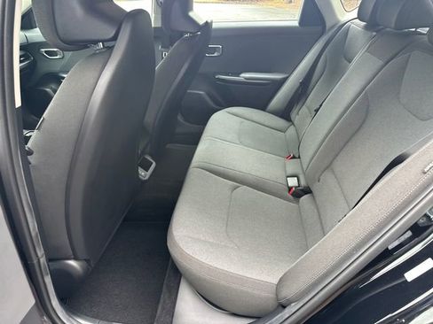 Used 2025 Kia K4 FWD image 22