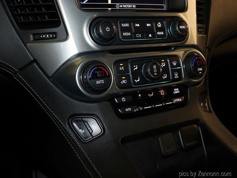 Used 2019 Chevrolet Tahoe LT image 23
