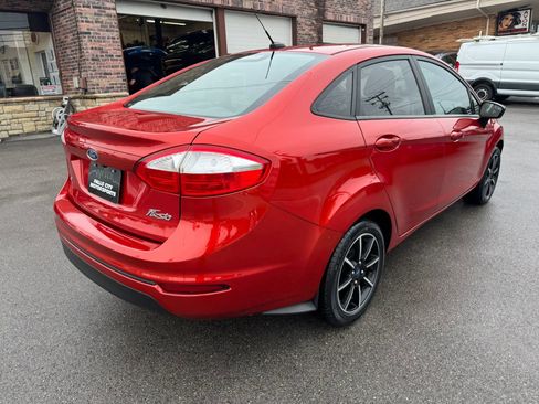 Used 2019 Ford Fiesta SE FWD image 13