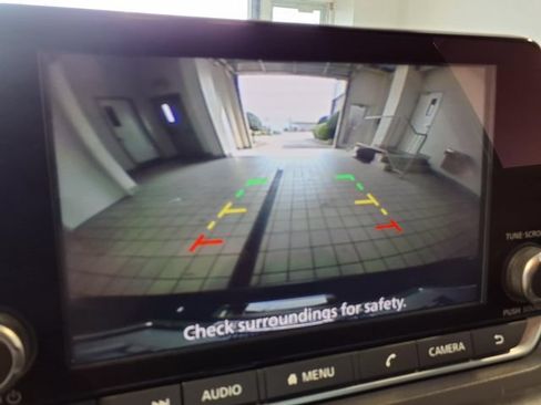 Used 2023 Nissan Rogue SV w/ SV Premium B Package FWD image 12