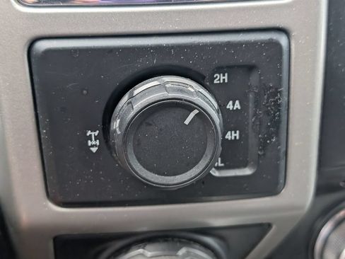 Used 2016 Ford F150 Lariat w/ Equipment Group 501A Mid AWD/4WD image 19