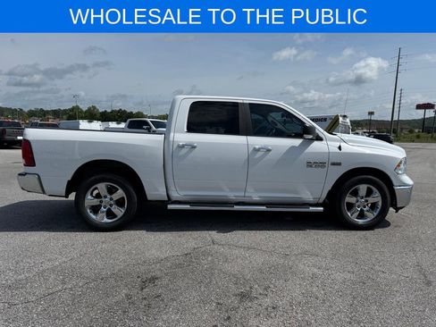Used 2017 RAM 1500 Big Horn RWD image 6