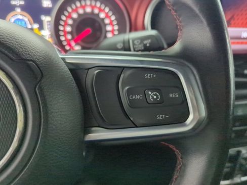 Used 2018 Jeep Wrangler Unlimited Rubicon AWD/4WD image 14