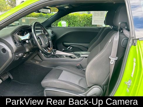 Used 2023 Dodge Challenger SXT image 15