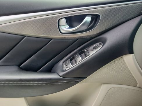 Used 2015 INFINITI Q50 w/ Moonroof Package RWD image 17