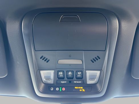 Used 2023 Buick Enclave Essence w/ Experience Buick Package image 19