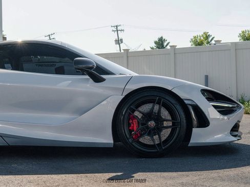 Used 2018 McLaren 720S Luxury image 11