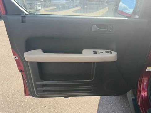 Used 2007 Honda Element LX image 25