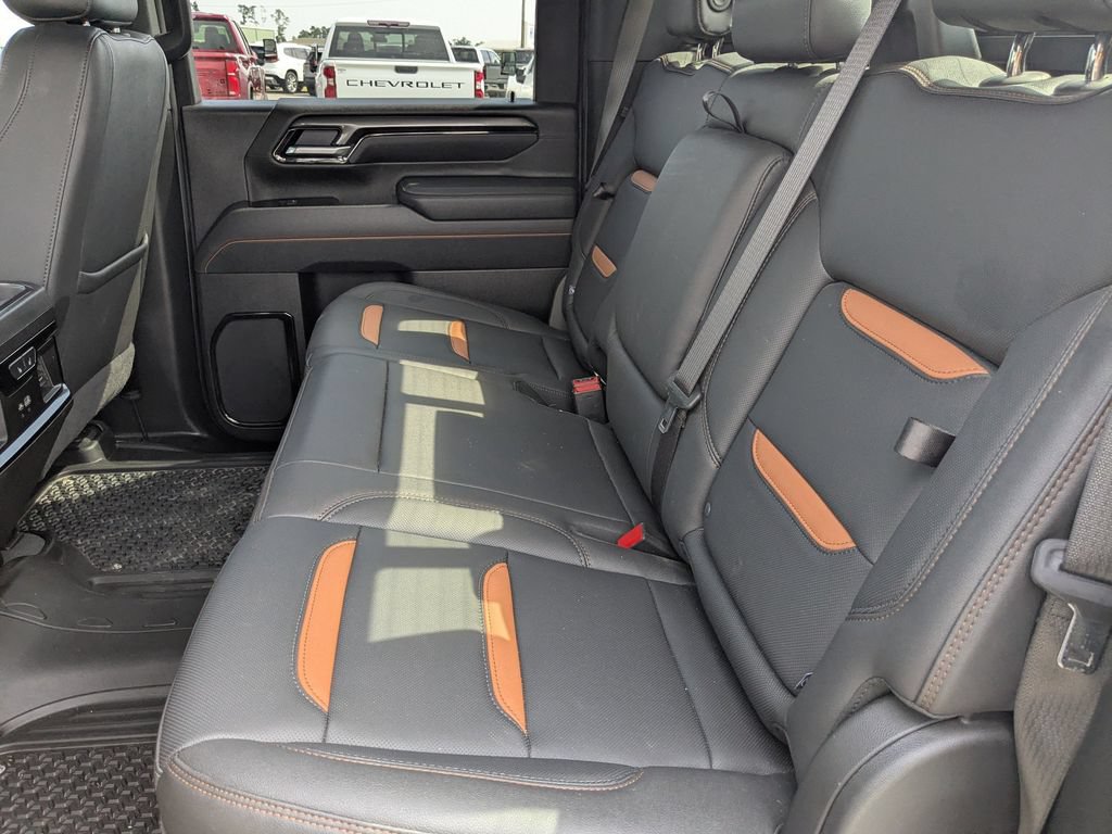 Used 2026 GMC Sierra 2500 AT4 w/ AT4 Premium Plus Package AWD/4WD image 17
