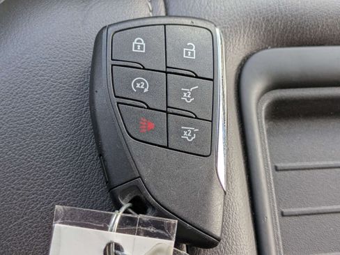 Used 2023 Chevrolet Tahoe Z71 w/ Luxury Package AWD/4WD image 29