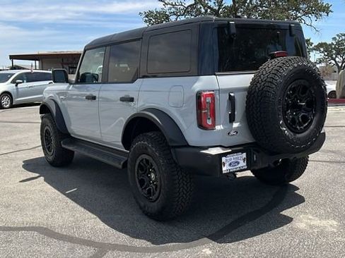 New 2026 Ford Bronco Outer Banks w/ Sasquatch Package AWD/4WD image 5