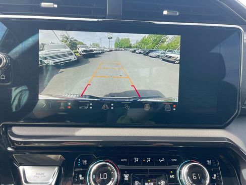 Used 2024 GMC Sierra 2500 AT4 w/ AT4 Premium Plus Package image 23