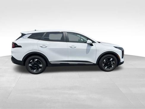 Certified 2026 Kia Sportage LX FWD image 9