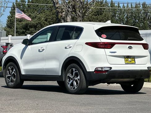 Used 2020 Kia Sportage LX image 6