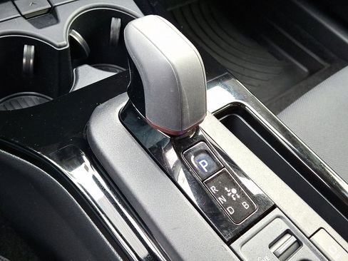 Used 2024 Toyota Prius Prime SE image 14