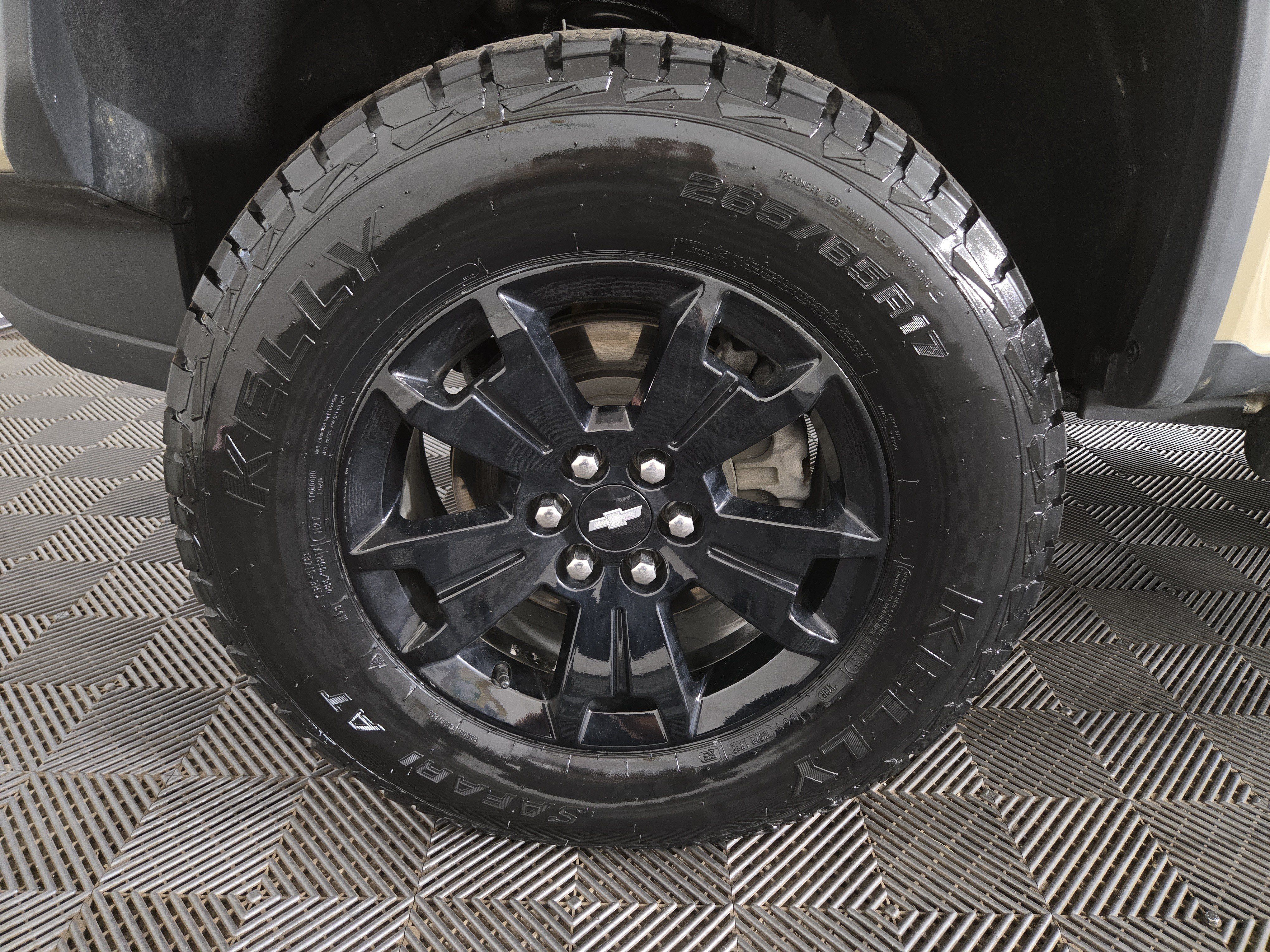 Used 2022 Chevrolet Colorado ZR2 w/ ZR2 Dusk Special Edition AWD/4WD image 34
