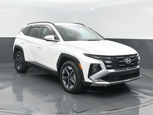 Used 2025 Hyundai Tucson SEL AWD/4WD image 3