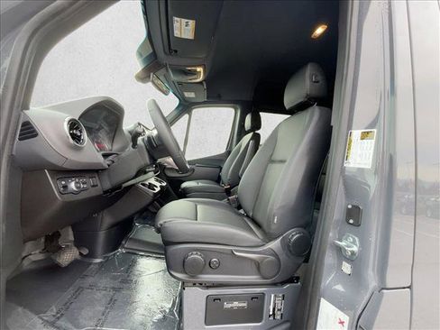 New 2026 Mercedes-Benz Sprinter 2500 image 4