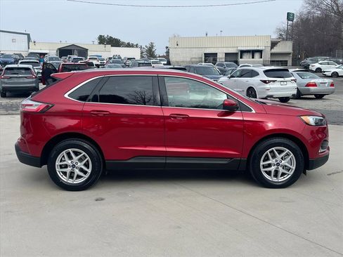 Used 2022 Ford Edge SEL w/ Convenience Package image 3