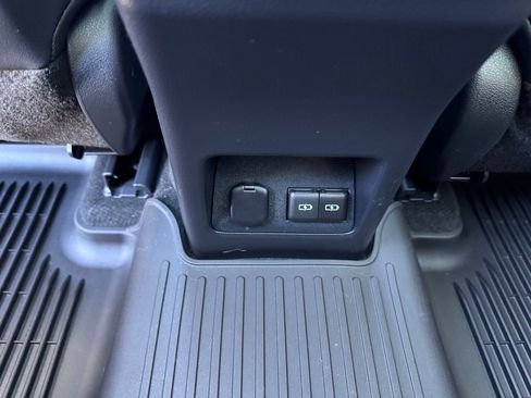 Used 2024 Lexus NX 300h AWD w/ Luxury Package image 25