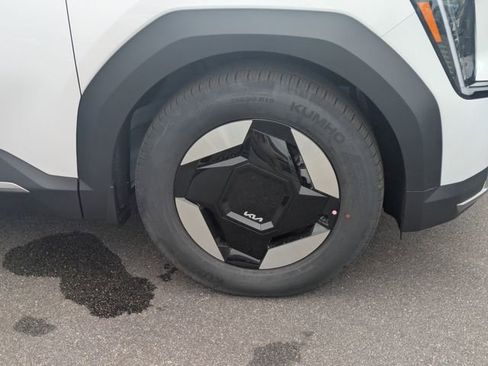 New 2026 Kia EV9 Light image 11