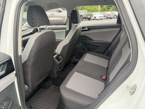 Used 2024 Volkswagen Taos S FWD image 19