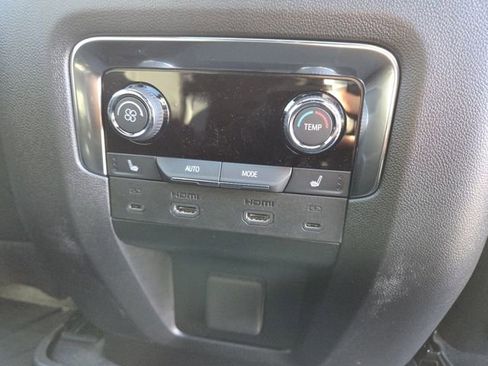 New 2026 Chevrolet Suburban High Country AWD/4WD image 19