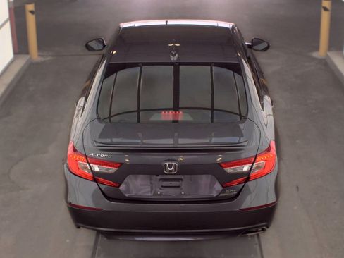 Used 2018 Honda Accord Sport image 5
